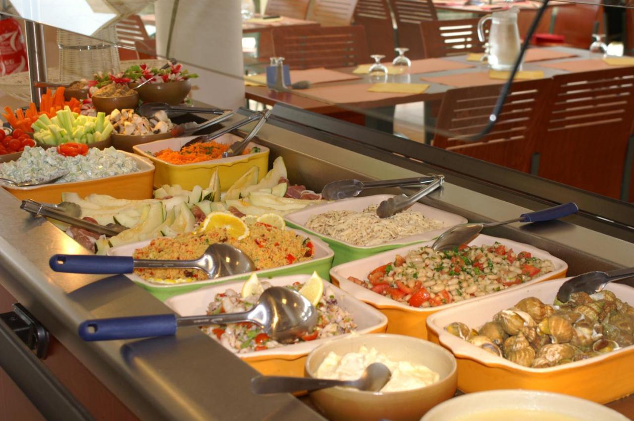 Hotel Le Chamois D'Or, Ussim Vacances Мерибел Екстериор снимка