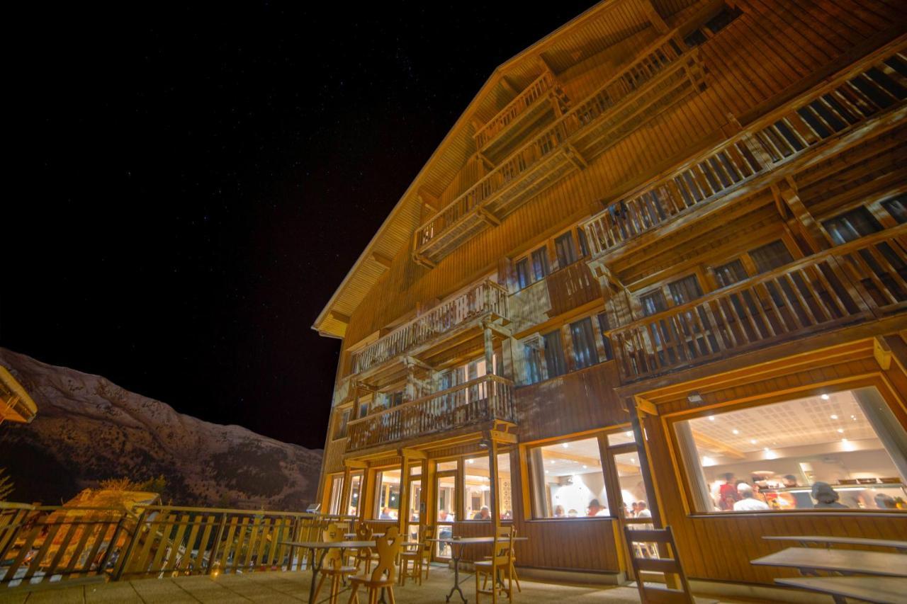 Hotel Le Chamois D'Or, Ussim Vacances Мерибел Екстериор снимка